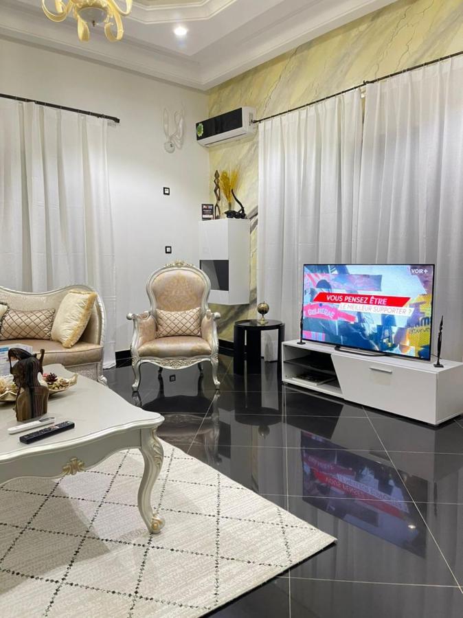 Shalom City Hotel ガルア エクステリア 写真